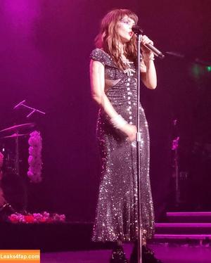 Lauren Mayberry photo #0626