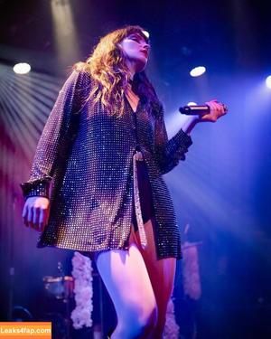 Lauren Mayberry фото #0630