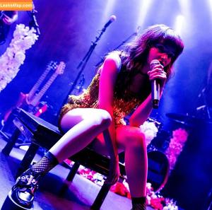 Lauren Mayberry photo #0698