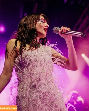 Lauren Mayberry photo #0727