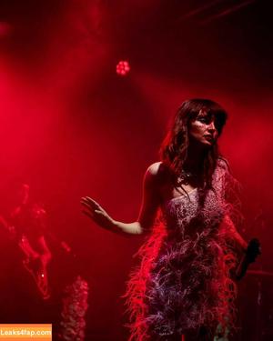 Lauren Mayberry photo #0742