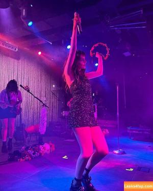 Lauren Mayberry photo #0763