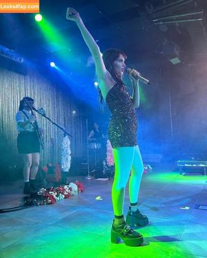 Lauren Mayberry photo #0764