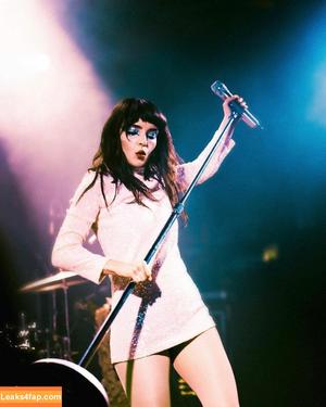 Lauren Mayberry photo #0785