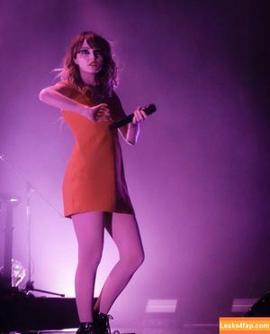 Lauren Mayberry фото #0894