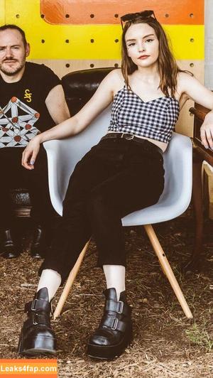 Lauren Mayberry photo #0908