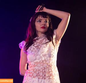 Lauren Mayberry photo #0924