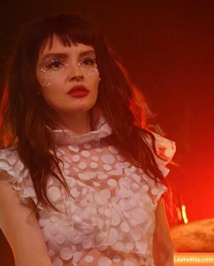 Lauren Mayberry photo #0939