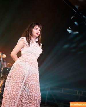 Lauren Mayberry photo #0947