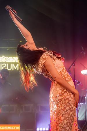 Lauren Mayberry photo #0953