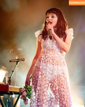 Lauren Mayberry photo #0964