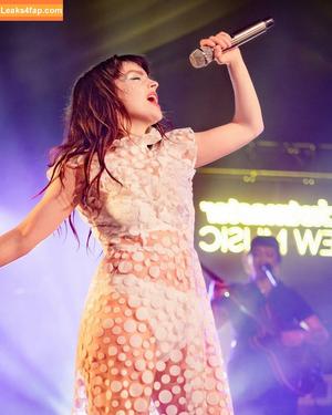 Lauren Mayberry photo #0965