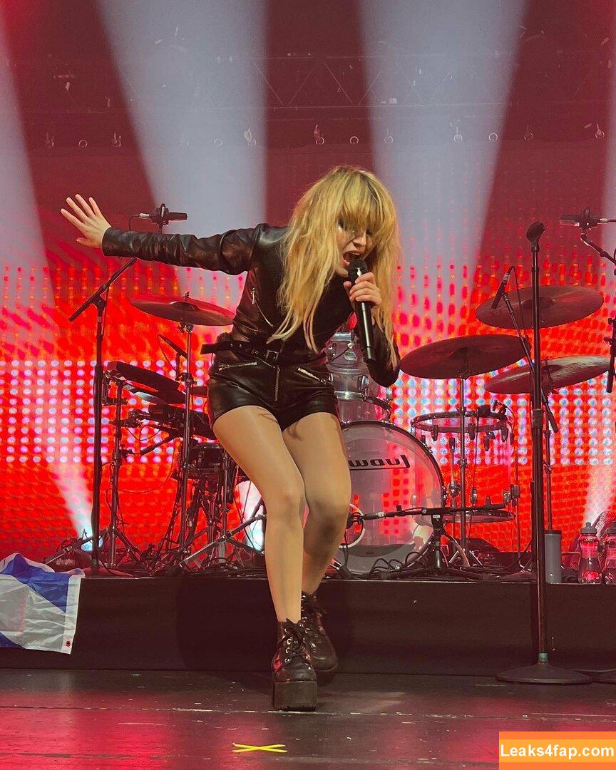 Lauren Mayberry / laurenevemayberry leaked photo photo #1062