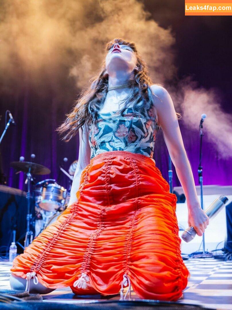 Lauren Mayberry / laurenevemayberry leaked photo photo #1076