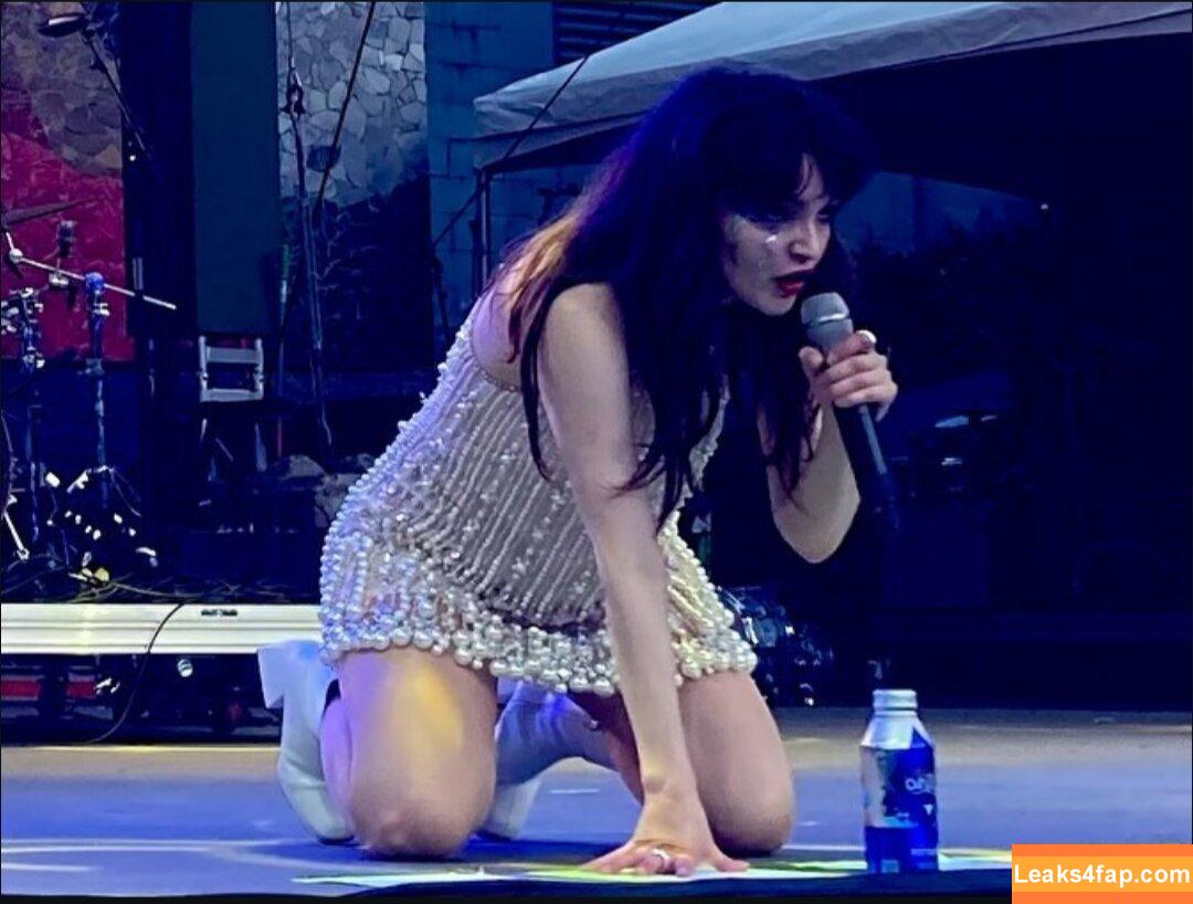 Lauren Mayberry / laurenevemayberry leaked photo photo #1100