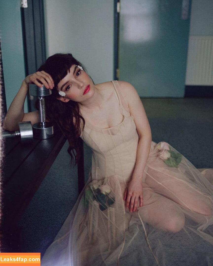 Lauren Mayberry / laurenevemayberry leaked photo photo #1134