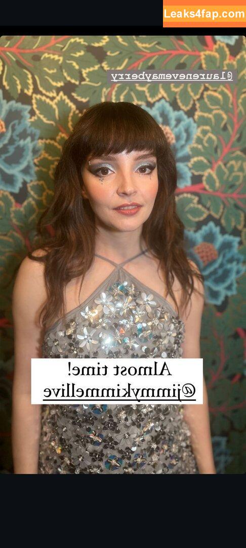 Lauren Mayberry / laurenevemayberry leaked photo photo #1186