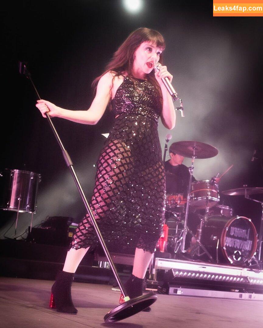 Lauren Mayberry / laurenevemayberry leaked photo photo #1296