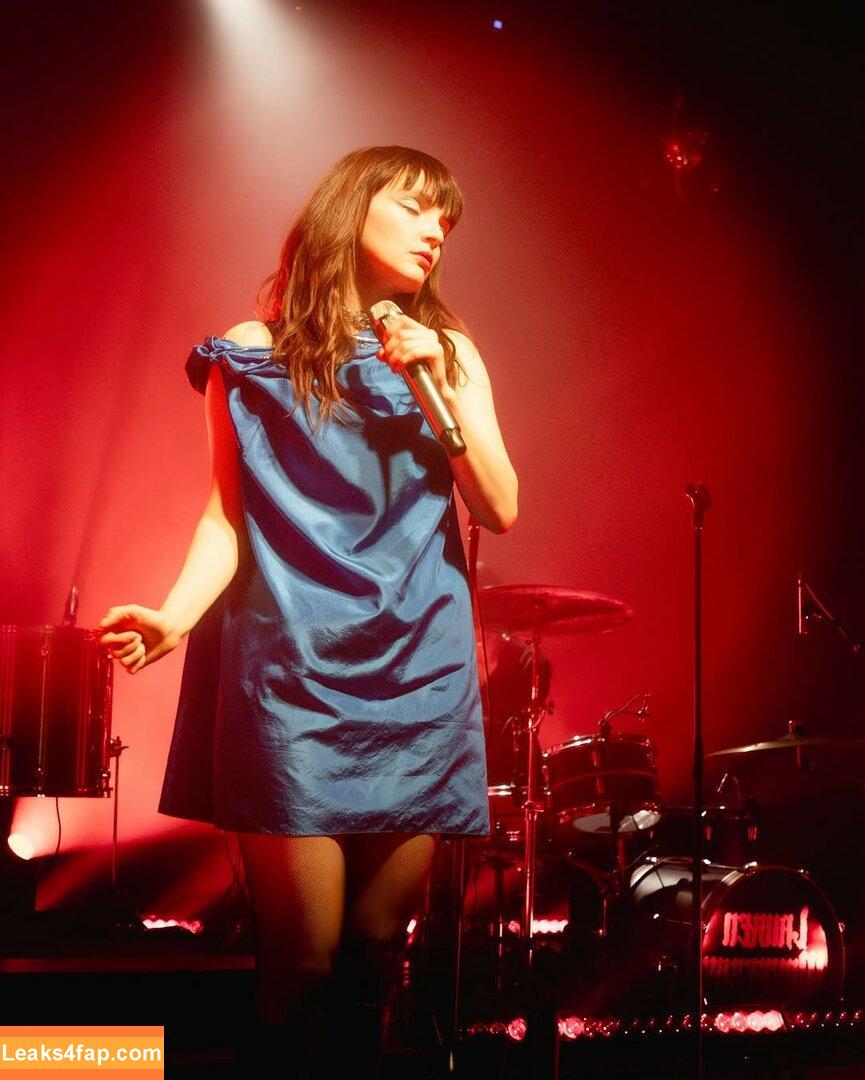 Lauren Mayberry / laurenevemayberry leaked photo photo #1350