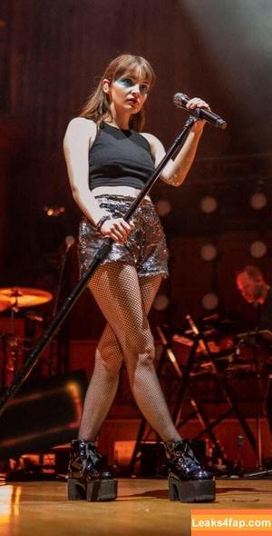 Lauren Mayberry photo #1067