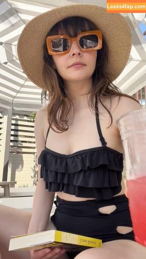 Lauren Mayberry photo #1110