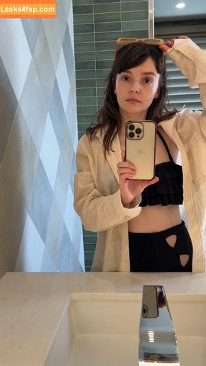 Lauren Mayberry photo #1113