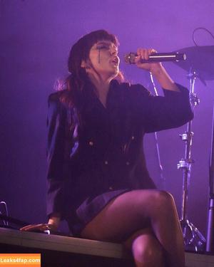 Lauren Mayberry photo #1166