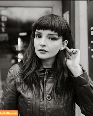 Lauren Mayberry photo #1191