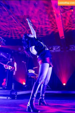 Lauren Mayberry photo #1223