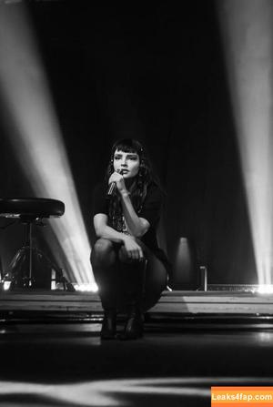 Lauren Mayberry photo #1227