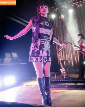 Lauren Mayberry photo #1232