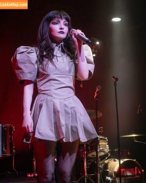 Lauren Mayberry photo #1238