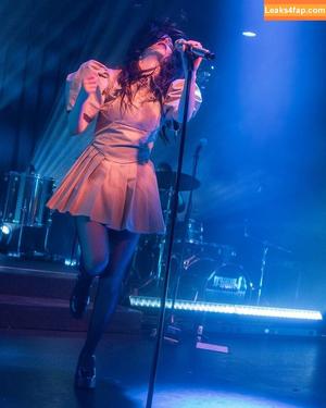 Lauren Mayberry photo #1240