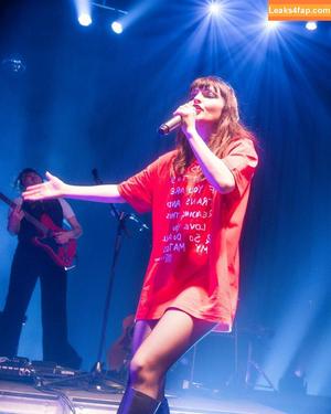 Lauren Mayberry photo #1308