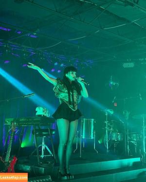 Lauren Mayberry photo #1360