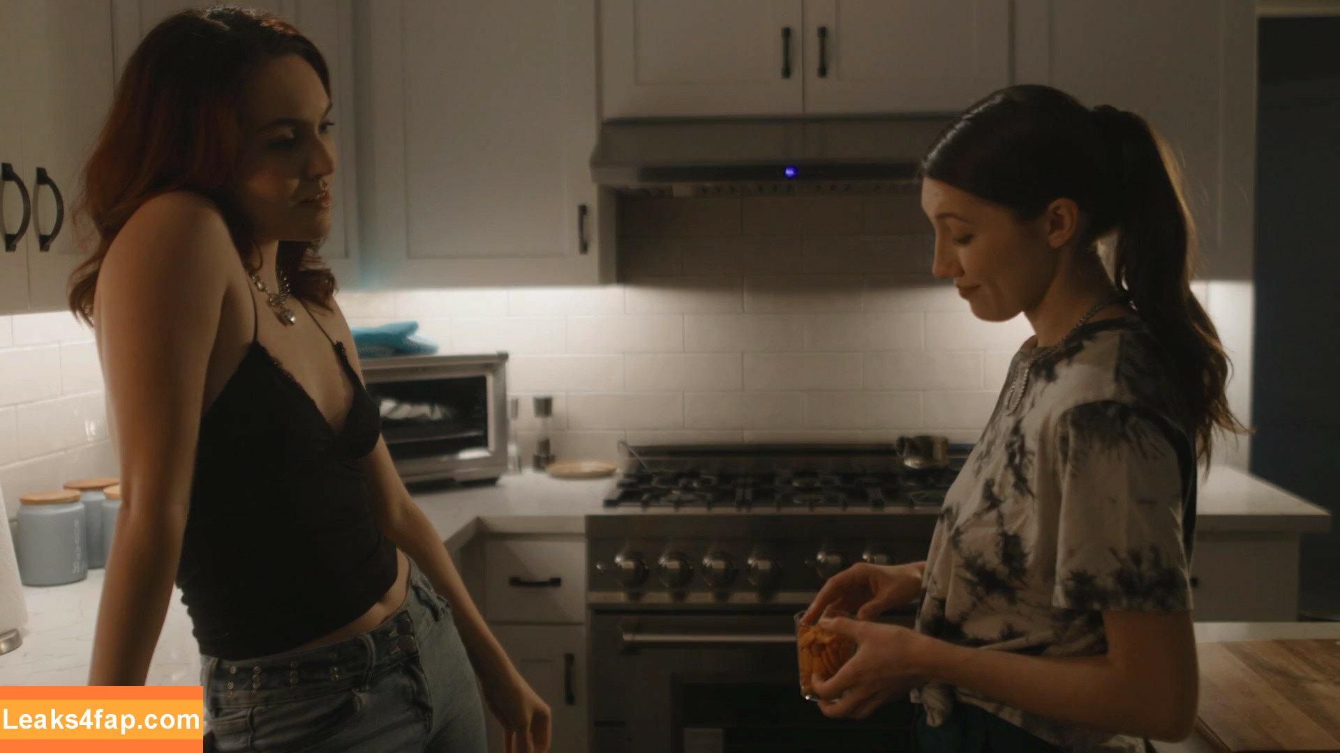 Lauren Phillips / laurenfillsup / laurenphillips / sexy.lauren.phillips leaked photo photo #1002