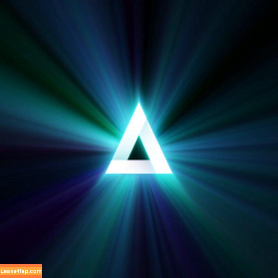 Lauren Phillips / laurenfillsup / laurenphillips / sexy.lauren.phillips leaked photo photo #1073