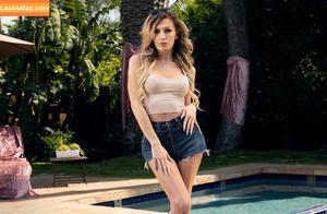 Lauren Phillips photo #1873