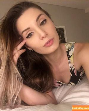 Lauren Southern photo #0149