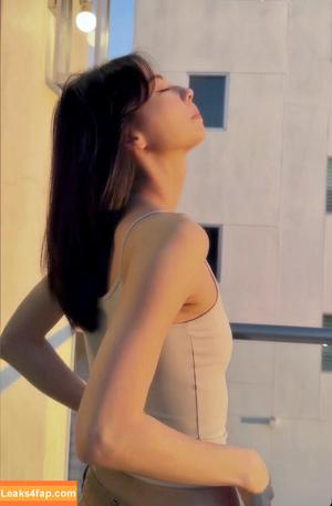 Lauren Tsai photo #0372