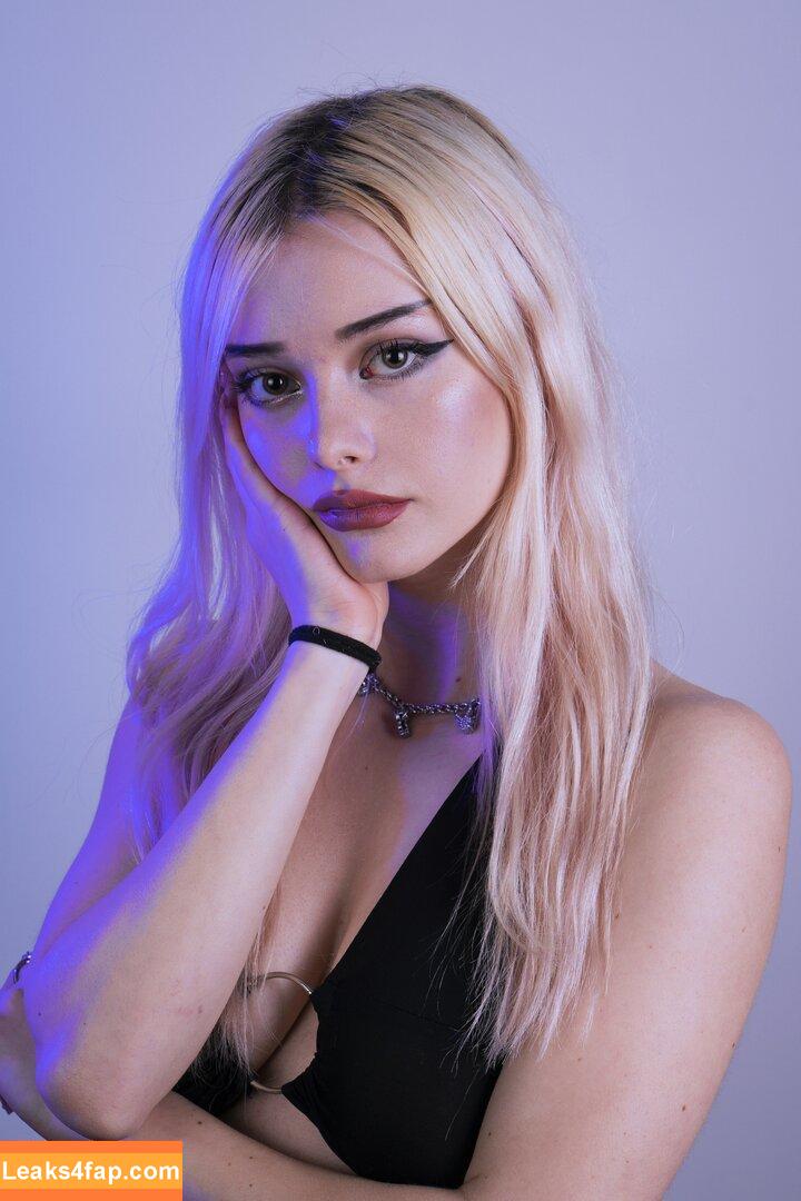 laurenburch /  leaked photo photo #0008