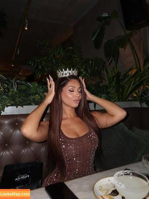 laurgmzz фото #0380