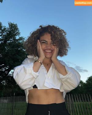 Laurie Hernandez photo #0100