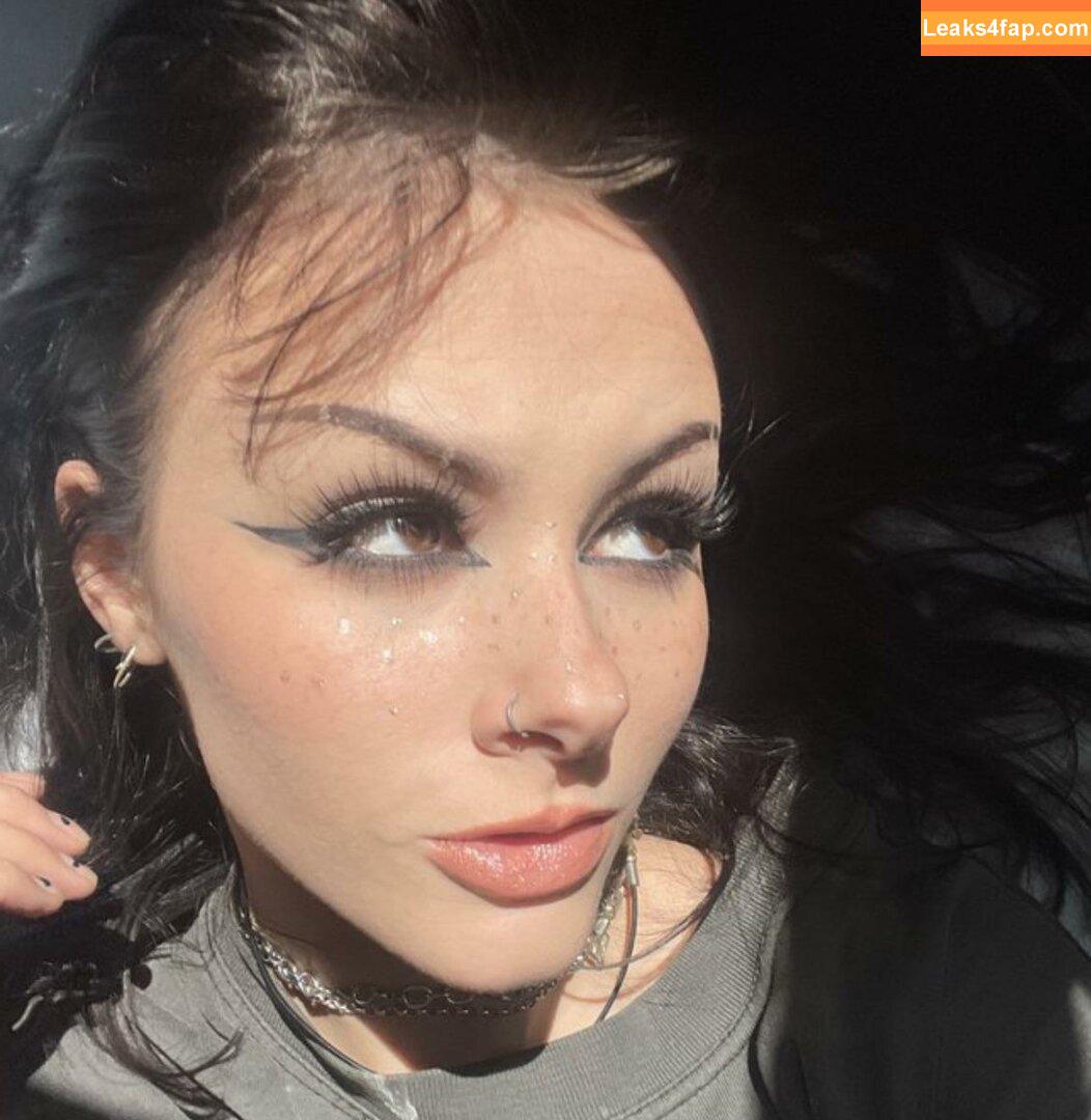 lavenderhayz / harleysbathwater / hazel_nuts666 / lavenderhazecreations leaked photo photo #0007