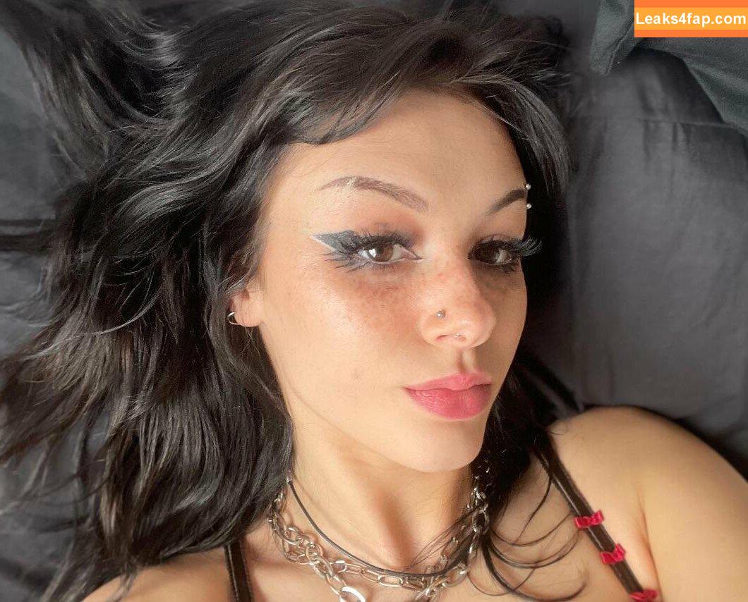 lavenderhayz / harleysbathwater / hazel_nuts666 / lavenderhazecreations leaked photo photo #0009