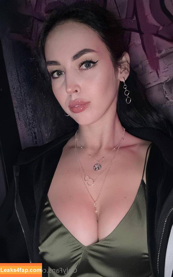 lavitabella077 /  leaked photo photo #0022