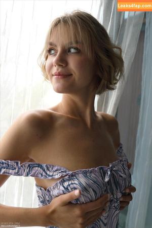 layanadevis photo #1682