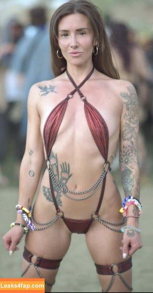 Layla Fashion photo #0139