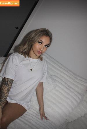 laylachristine photo #0003