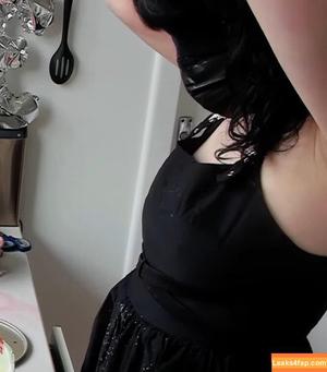 Layna Lazar photo #0022